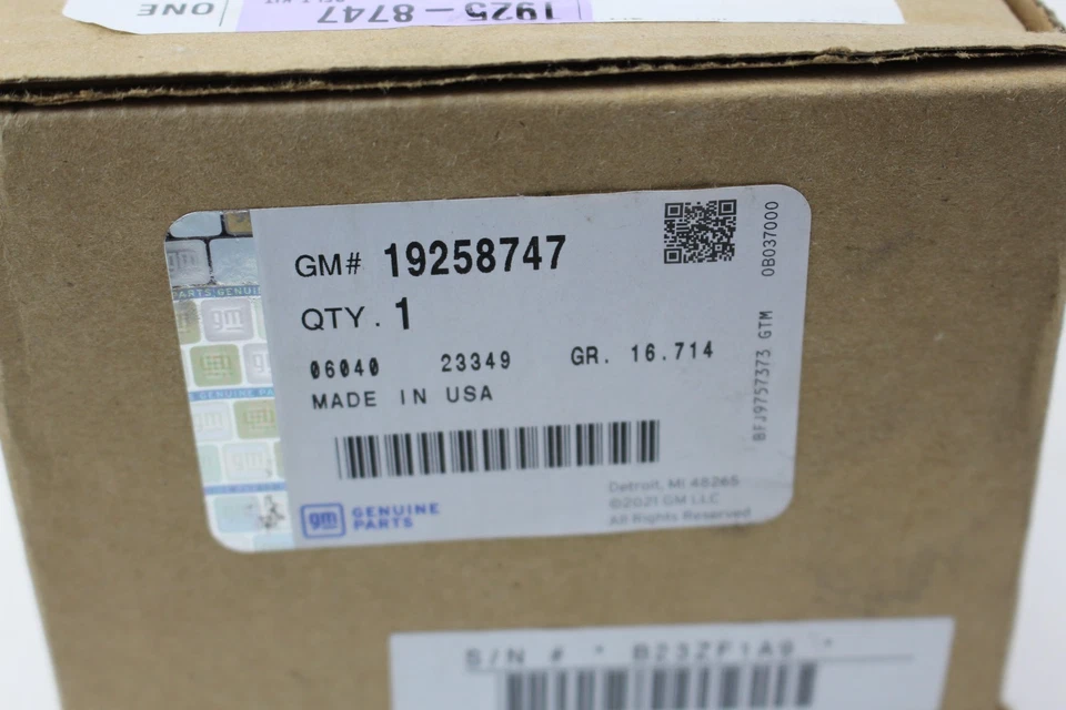 Original GM 19258747 Cinturón de Seguridad Delantero Izquierdo Retractor GMC Savana Chevy Express NUEVO Foto 3 de 3