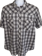 Wrangler Men  s western style shirt size XL pearl snap button up pockets