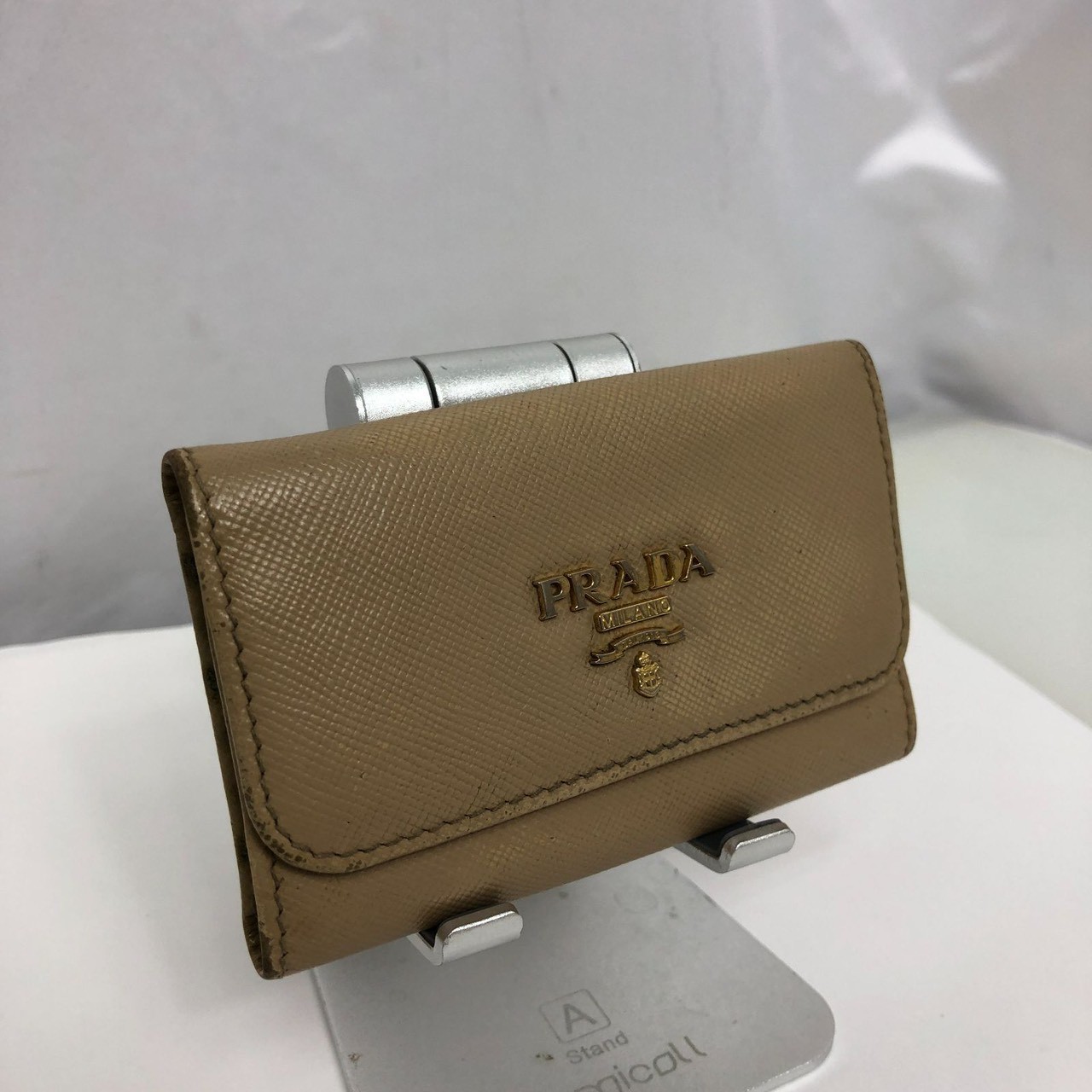 Authentic PRADA 4-Ring Key Case Leather Beige 1PG… - image 4