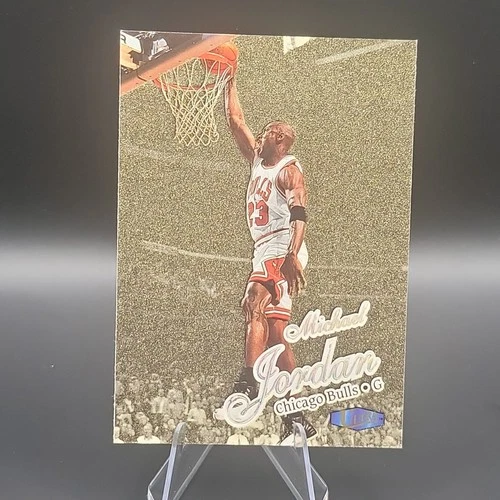 Fleer 1997-98 Ultra Michael Jordan Chicago Bulls #23G Gold Medallion Parallel