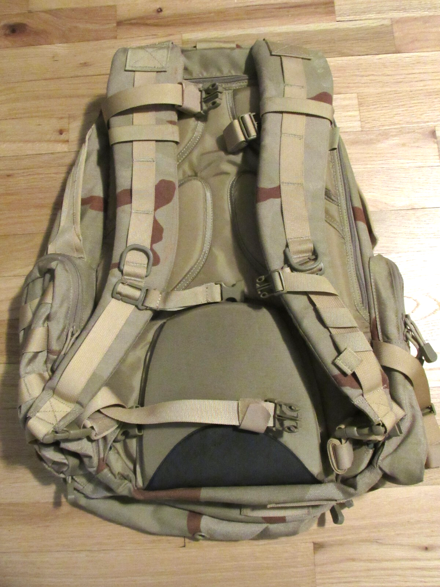 CAMELBAK MAXIMUM GEAR 迷彩バックパック CamelBak Maximum Gear Military Hydration Tactical BackPack