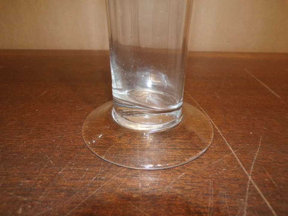 Ancienne éprouvette non graduée 37,5 cm de haut en verre - Photo 2/4