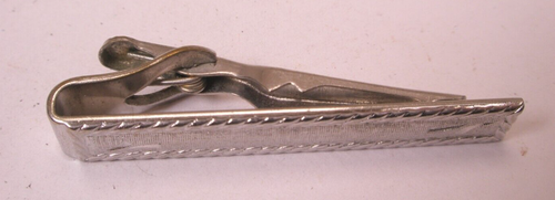 1-11/16" Detailed Border Engraved Design Silver Tone Vintage SWANK Tie Bar Clip - Picture 5 of 6