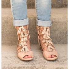 Joyfolie Girls Nude Pink Boho Boot fringes Bootie Suede 7 7T Sandal gladiator