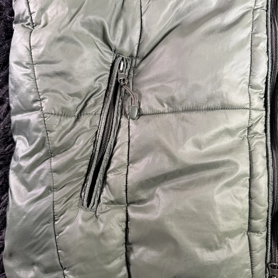 Field & Stream 1871 Quilted Puffer Vest Packaway Hood Olive Green Sz L Gorpcore - Image 4 of 4