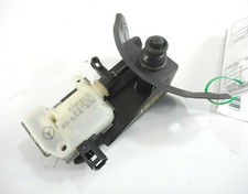 07 Mercedes-Benz CLS550 Fuel Door Actuator OEM