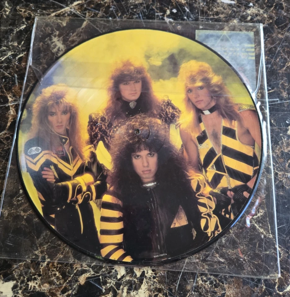 Stryper To Hell With The Devil original 1987  picture disc number 9643 w/poster - Image 3 of 4