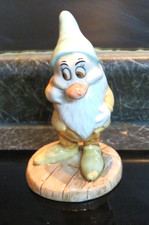 ROYAL DOULTON DISNEY CLASSIC SNOW WHITE DWARF BASHFUL SW16 1980s