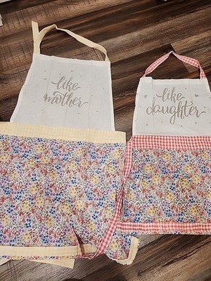 KITCHEN MOTHER & DAUGHTER APRON SET new matching mommy and me