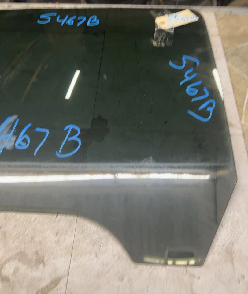 Conjunto de ventana de vidrio puerta trasera derecha lado pasajero Silverado Sierra 2001-2007 Foto 3 de 4