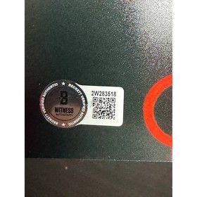 Foto de portada firmada por Mike Tyson de NES Punch Out 16x20