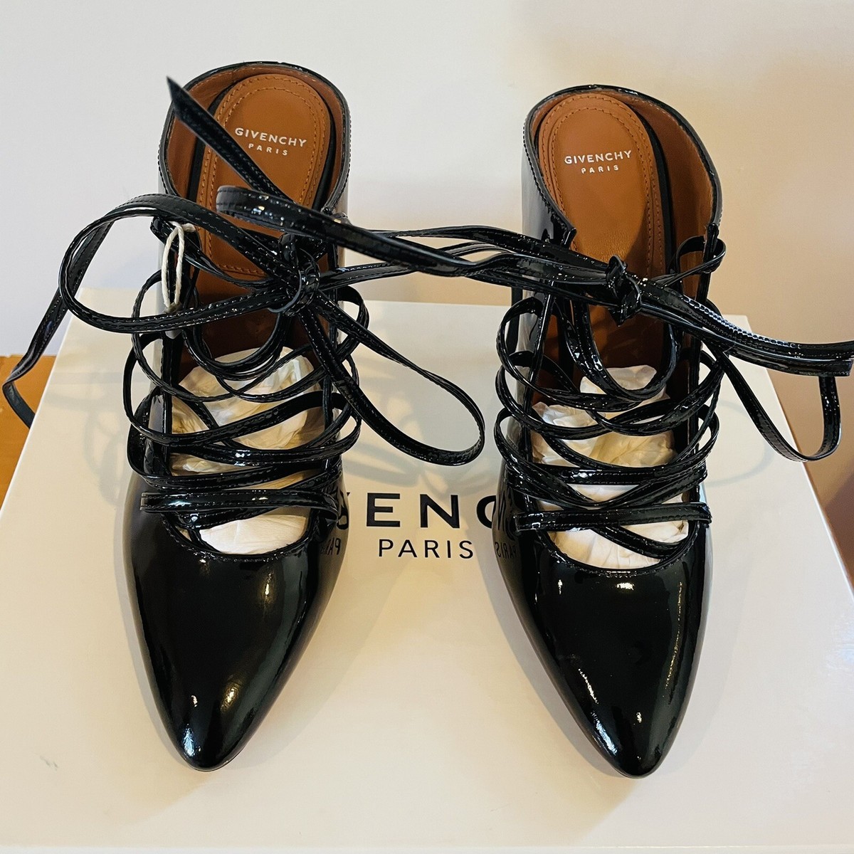 【関税&送料込み】Givenchy Logo Heel Mules Givenchy Patent Leather Lace Up Mule Heel, Designer Sz: 38
