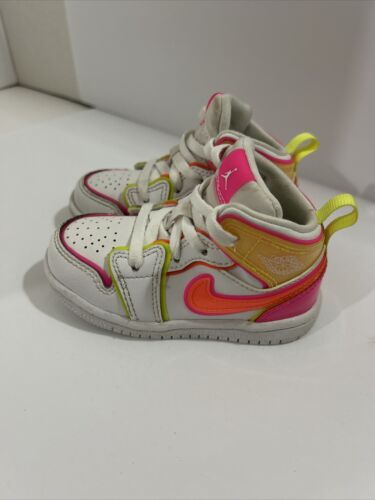 Nike Air Jordan 1 Retro Mid Edge Glow Shoes Sneakers Girls Size 6C CV4613-100 - Picture 1 of 8