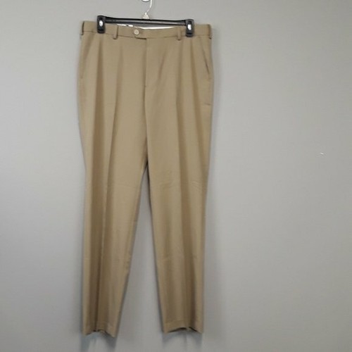 NWT Izod Tan Flat Front No Iron Men's 