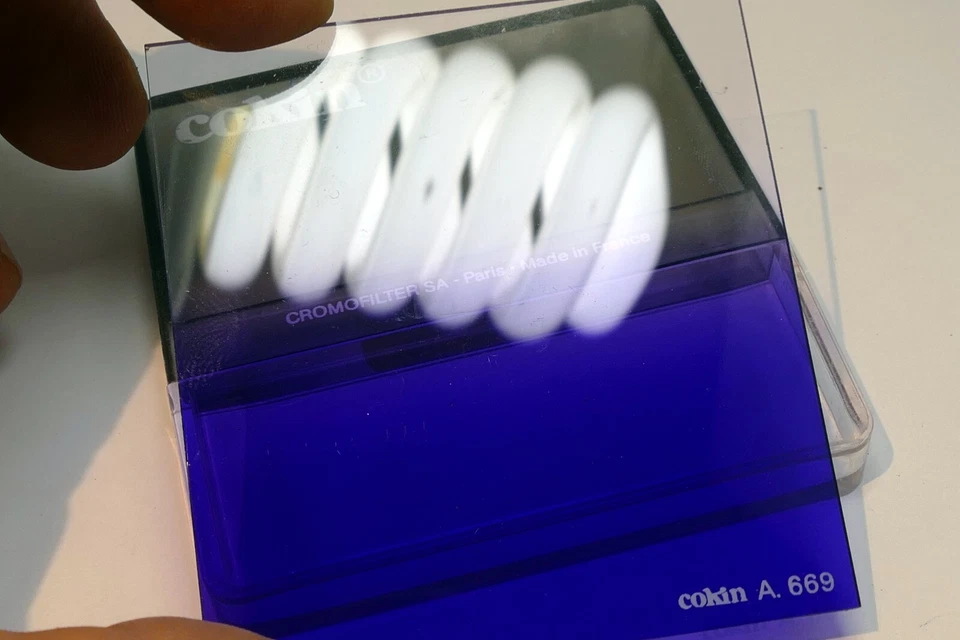 COKIN A669 Gradual Fluorescent Mauve M2 A  series 67X67mm small square graduated - Image 4 of 4