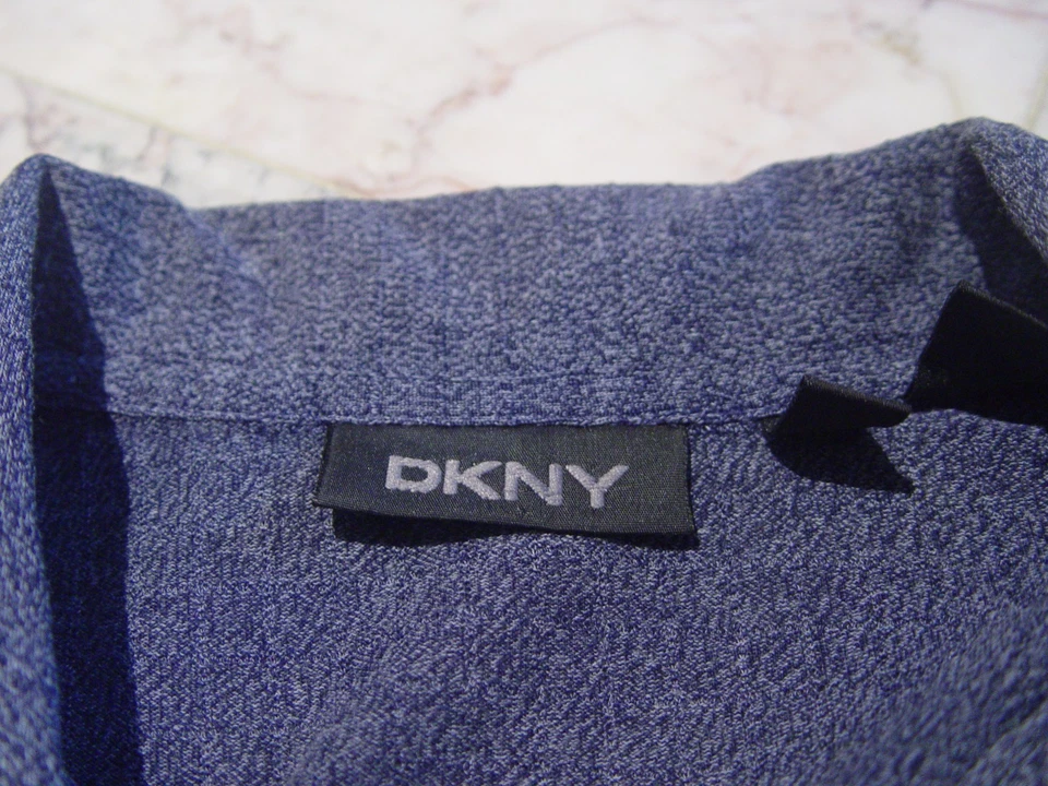 100% AUTHENTIC DKNY MEN'S POLO SHIRT SIZE M (MUST HAVE) - Image 4 of 4