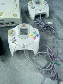 Vintage SEGA Dreamcast Console 3 Controllers 2 HKT 7700 1 Astropod Untested READ