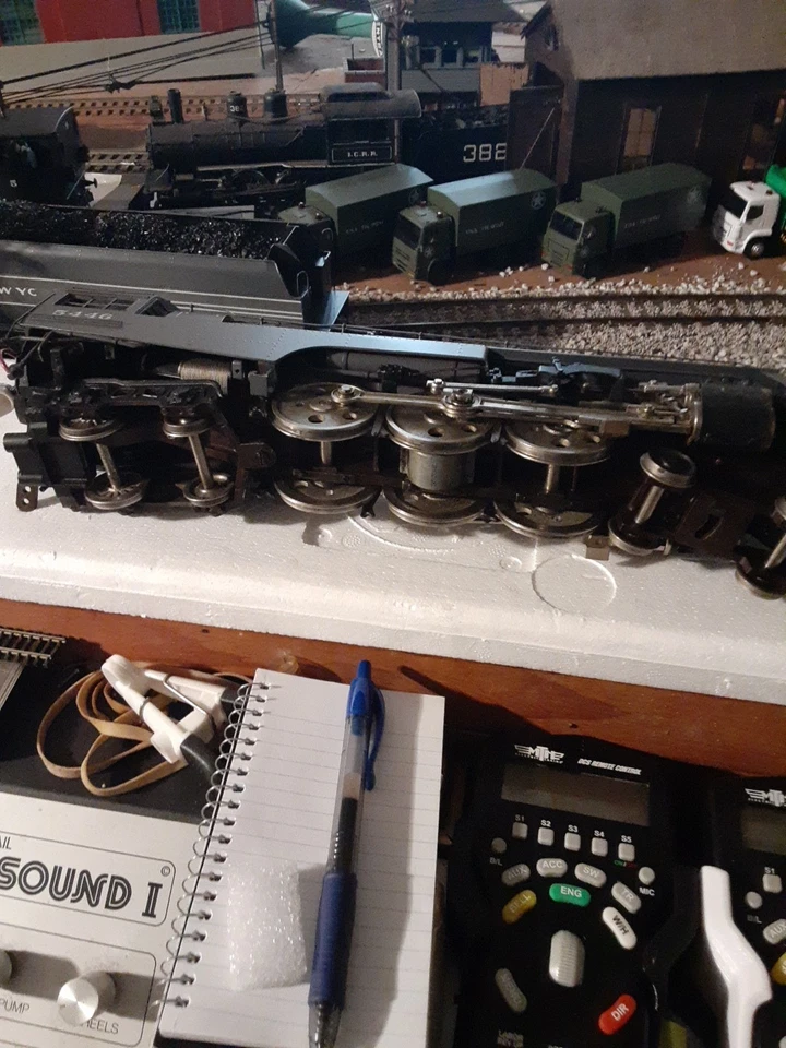 O-Scale NYC 5446 Streamlined J3a 4-6-4 Hudson 20th Century Ltd. model By KTM - Image 3 of 4