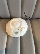 Lutron LOS-CDT-1000-WH Dual Technology Occupancy Sensor