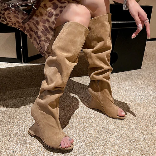 Women's Faux Suede Peep Toe Wedge Stretched Chic Slouchy Boots Sandal Shoes - Imagen 4 de 17