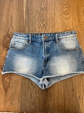 Forever 21 Jean Shorts Distressed Denim Women  s Size 27
