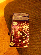 1995-96 Kraft Dinner, unopened boxes, Wayne Gretzky, Patrick Roy on back