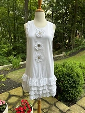 Va Va by Joy Han White Cotton and Eyelet Sleeveless Dress Medium EUC
