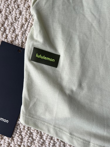 NWT Lululemon Dewy Yellow Ventilated Hiking Short Sleeve Tee T-Shirt Sz S $88 - Picture 13 of 14