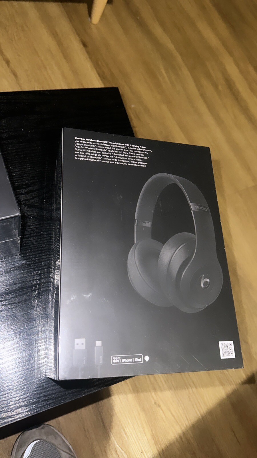 Beats Studio3 Wireless Over the Ear Headphones Matt Black