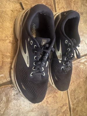 Brooks Ghost 15 Women's Black/White Cushioned Mesh Running Sneakers