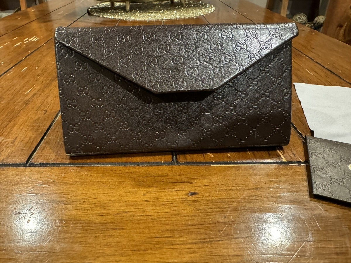Used Gucci Brown Envelope Sunglass Case with Cleaning Cloth 