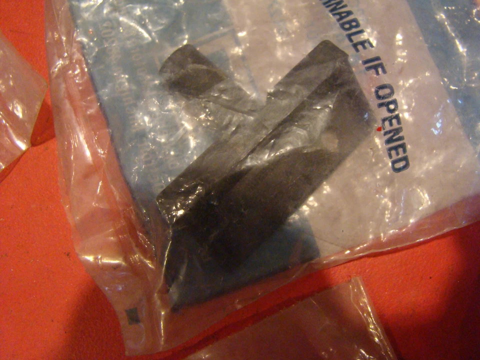 NOS 87 88 89 90 91 92 93 94 96 CHEVY Beretta Faro Lámpara Deslizable Pivote Ajustador Foto 3 de 4