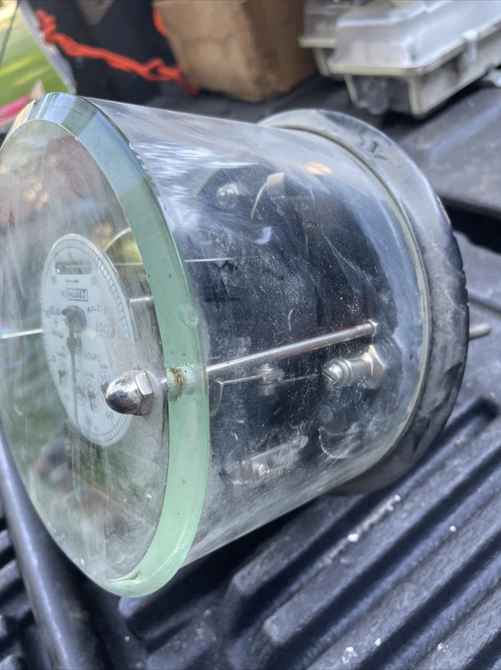 SANGAMO WATTHOUR METER D 5 Chips on Glass On Corner As Pictured - Image 4 of 4