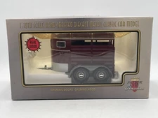 2004 Horse Trailer Red Motor City Classics Opening Doors, Hood 94009 New 1/18