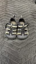 Keen Newport waterproof toddler sandals size 4
