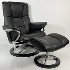 Ekornes Stressless Medium "Mayfair Black Leather Signature Base Recliner Ottoman