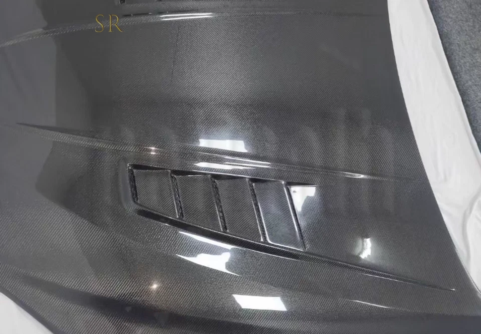 Real Carbon Fiber For BMW 6 Series M6 F06 F12 F13 Front Hood Vented Bonnet Cover - Image 3 of 4