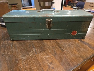Vintage Montgomery Ward Metal Tool Box (22 x 7 x 7  1/4'') Wards Master Quality