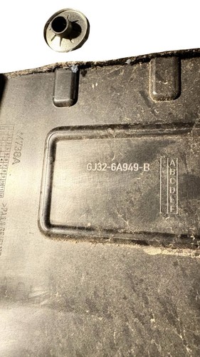 Range Rover Evoque Engine Cover 2.0 D GJ32-0A940-B L538 2016 to 2018 - Picture 4 of 9