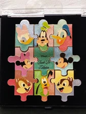 Retro Mickey Pals cased puzzle pin badge