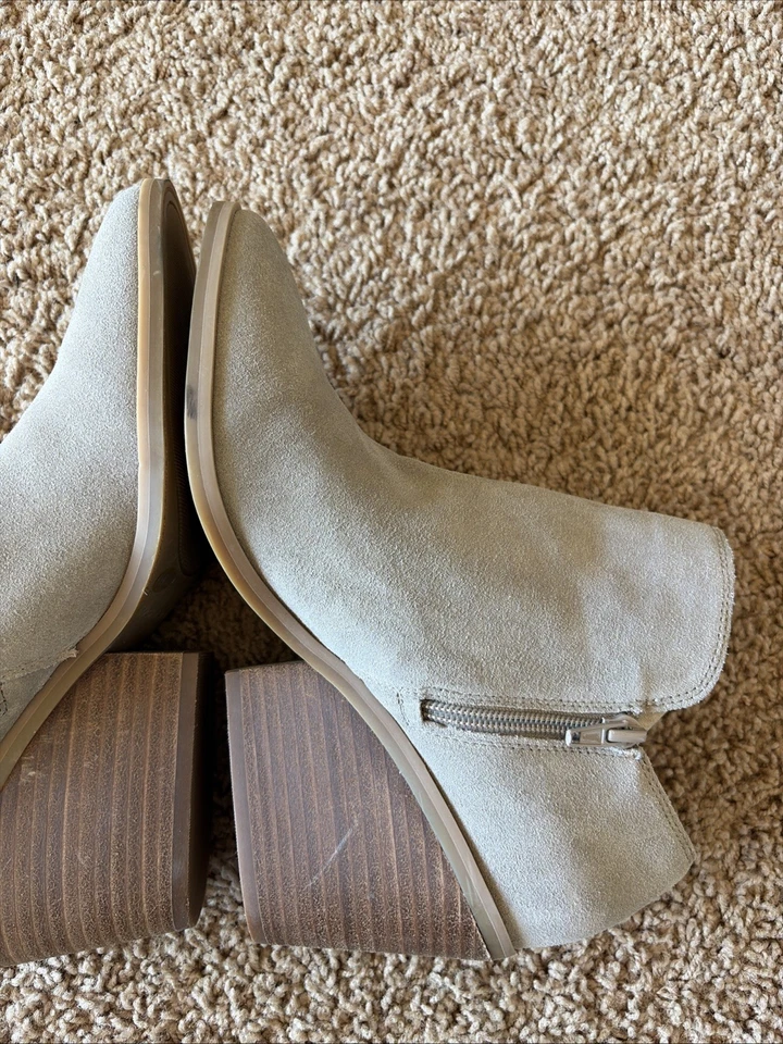 Botas al tobillo Stayci de cuero gamuza topo Lucky Brand botín de tacón ancho para mujer 8,5 Foto 3 de 4