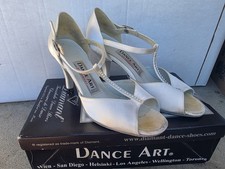 Diamant White Satin Bridal Ballroom Dance Shoes Rhinestone T-Strap