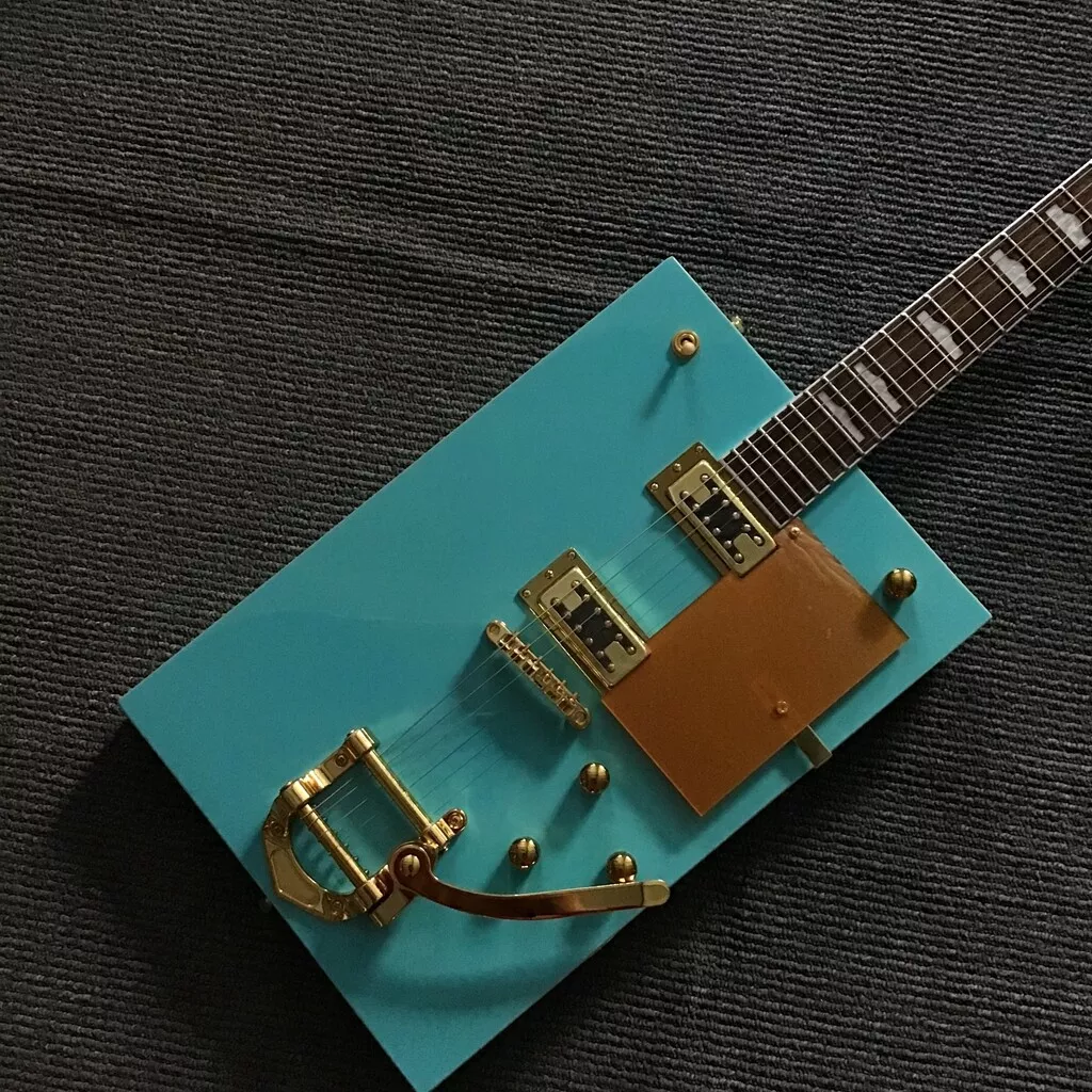 Square guitar store