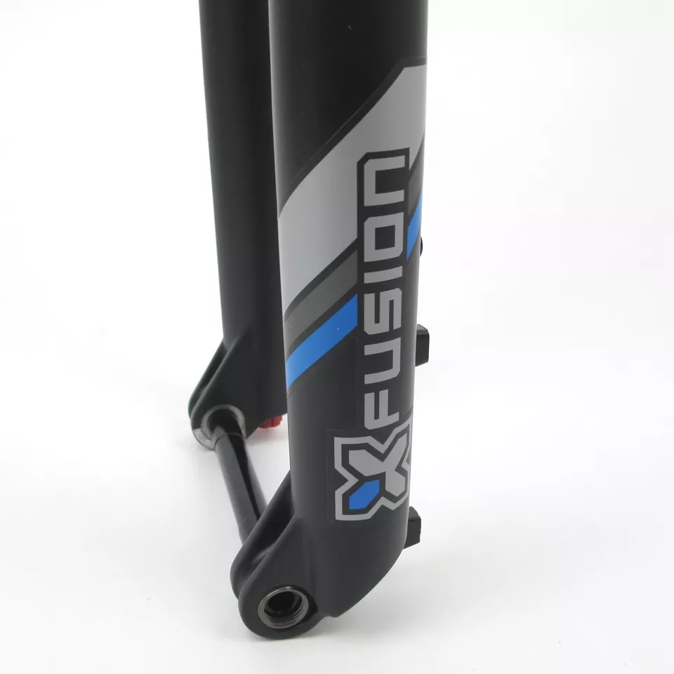 Garfo X-Fusion RC32 27,5" 130mm Travel Taper Boost 15x110 MTB $430 MSRP - Imagem 3 de 4