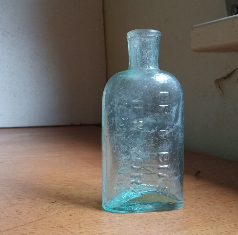 OPEN PONTIL DR.TOBIAS VENETIAN LINIMENT NEW YORK 1850s OVAL MEDICINE ...