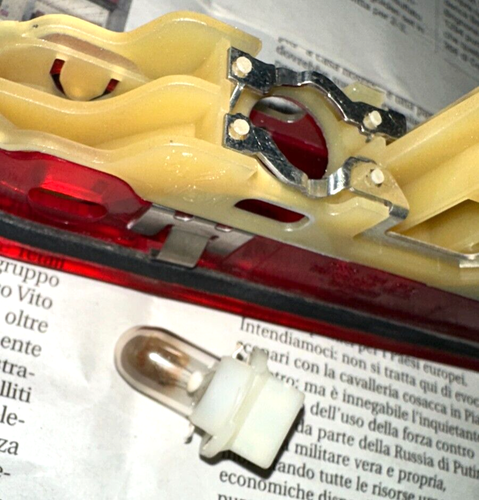 9649986880 Terzo Stop Posteriore Centrale @ Peugeot 207 anno 2007 - Foto 8 di 14