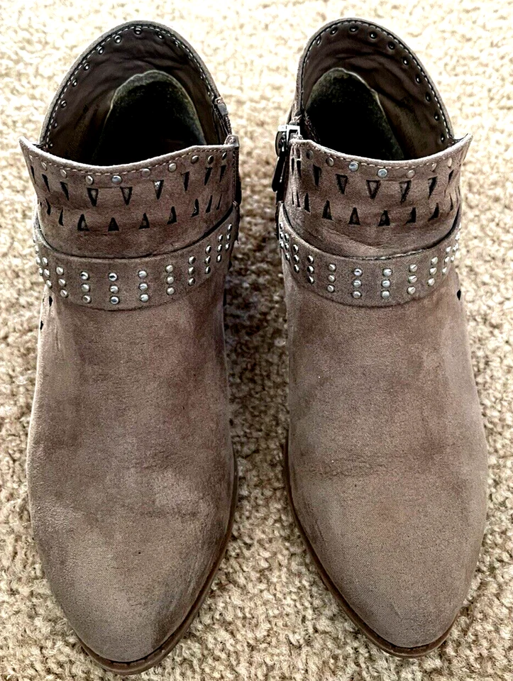 Zapatos/botas de gamuza Madden Girl talla 6 marrón con cremallera al tobillo Foto 2 de 4