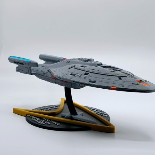 Star Trek Voyager 3D Printed Model -- 14" Detailed Collector's Replica Display - Picture 4 of 10