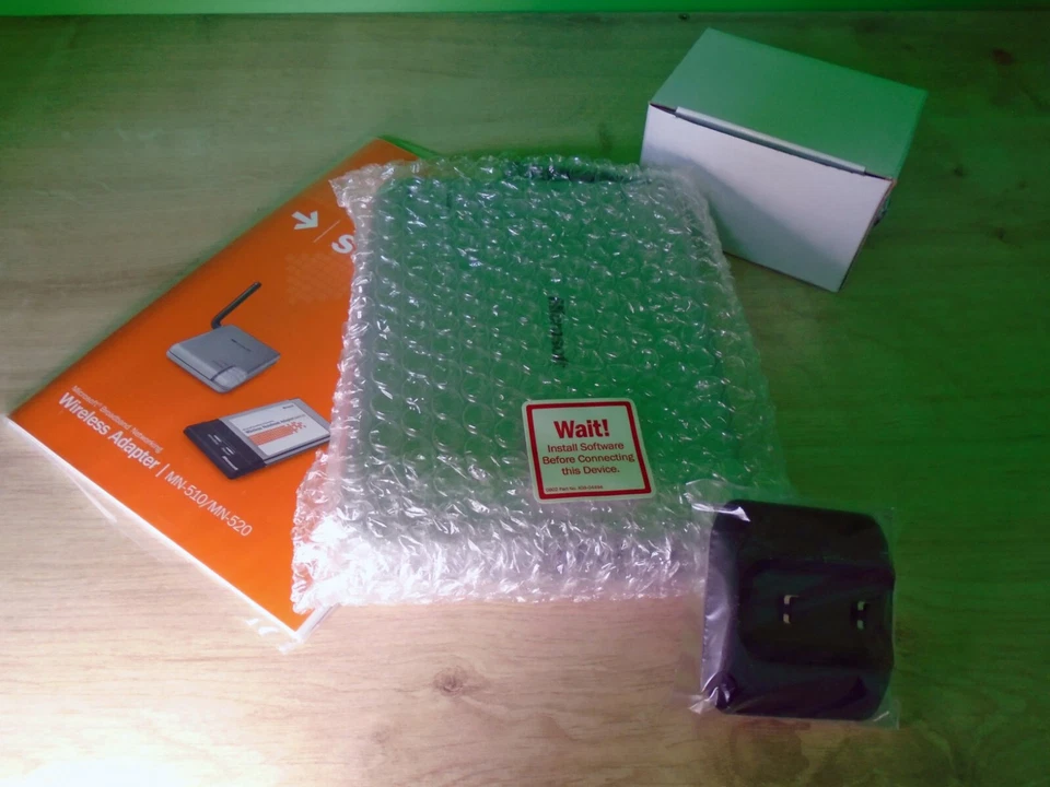 ✔️ MICROSOFT MN-500 WIRELESS BASE ROUTER WITH 4 PORT SWITCH FULL SET - UK SELLER - Image 3 of 4