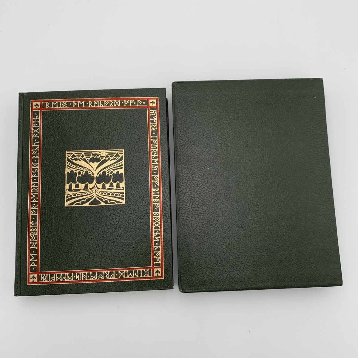 The Hobbit ホビット　洋書　3冊セット s-l1200.jpg
